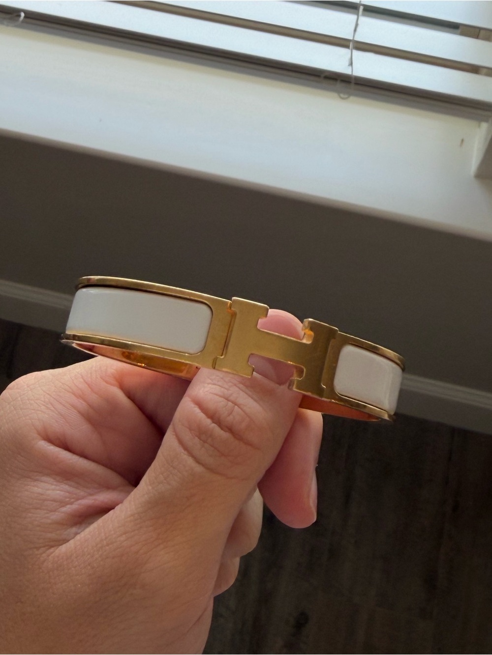 HERMES Clic H Bracelet White & Gold